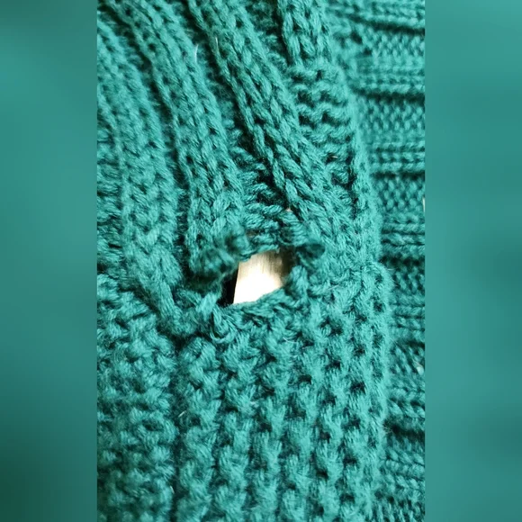 Cable Knit Crew 100% Cotton Sweater, Size L, Hunter Green - Picture 4 of 4
